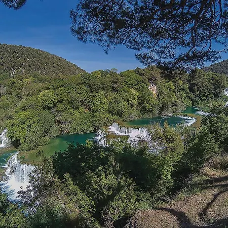 Lovely In With Wifi Pirovac