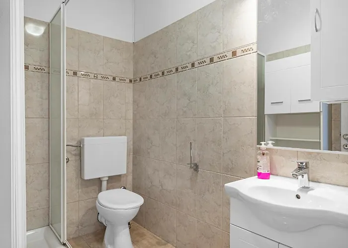 Lovely In With Wifi Apartman *